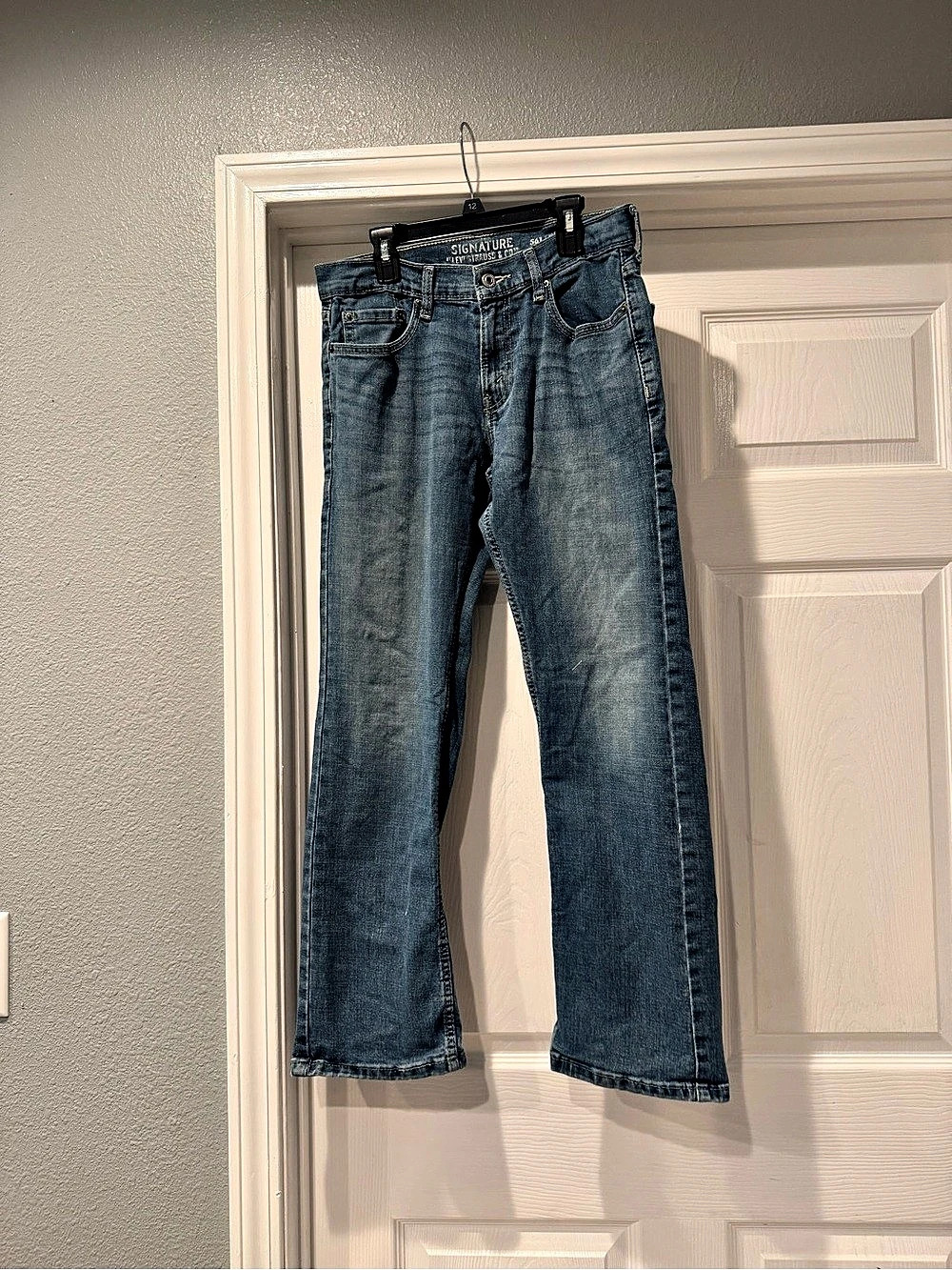 Levi Strauss Signature by Levi Strauss & Co. S61 1 Relaxed Straight Leg